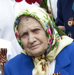 у Победы и женские лица